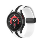 Samsung Galaxy Watch 5 Pro mágneses ívelt szilikon szíj fehér-fekete 2